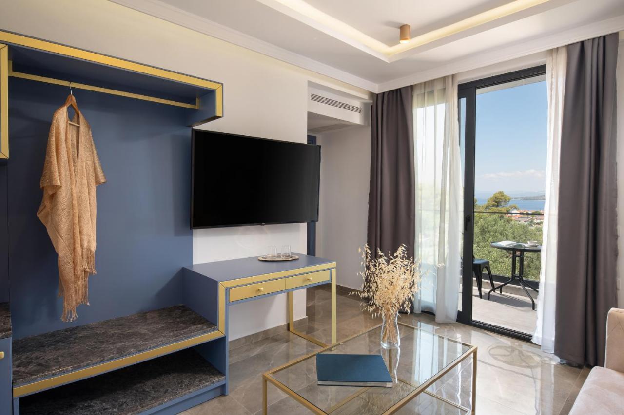 Acropol Golden Suites ネオス・マルマラス エクステリア 写真